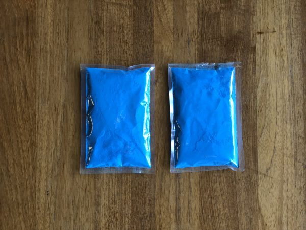 blue-color-powder-packets