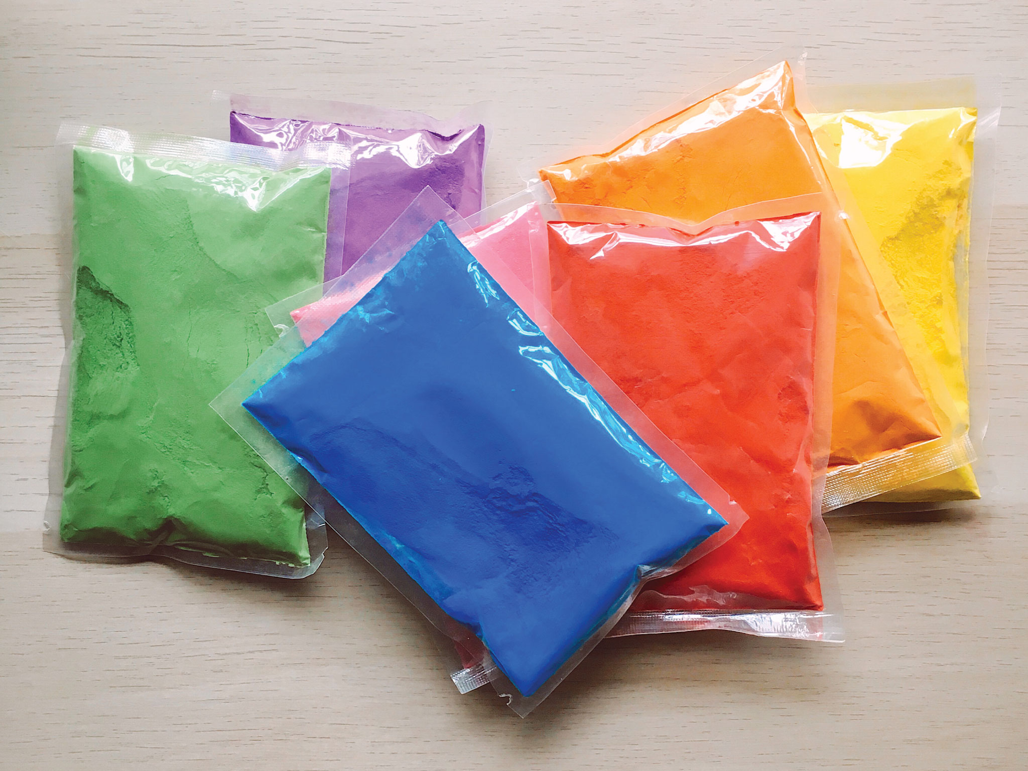 assorted-color-powder-packets