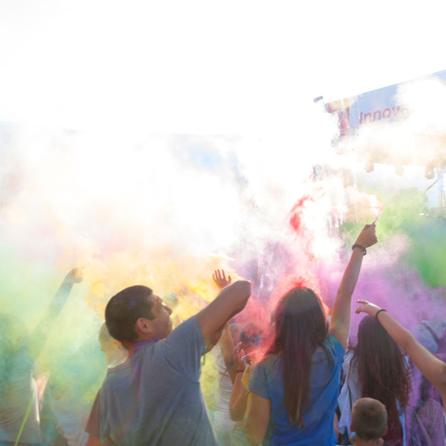 How to Get Colors from a Color Run Out of Your Hair: Tips & Tricks for  Protecting Your Hair from Color Run Powder