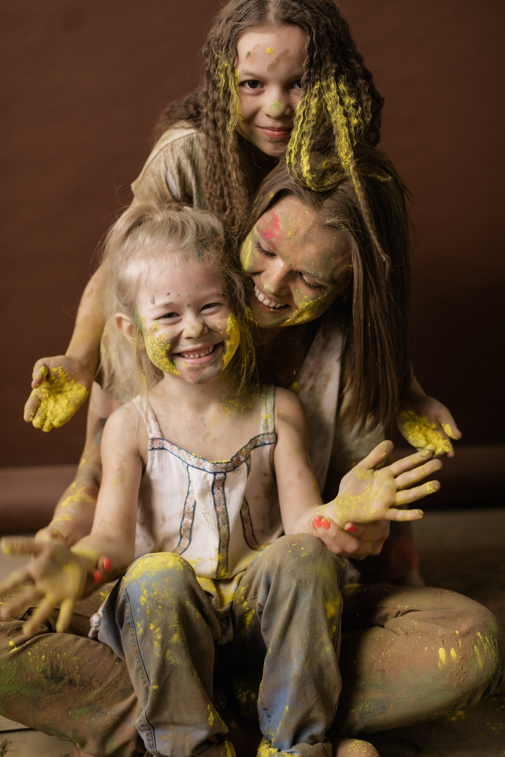 Fall Family Photoshoots with Color Powder
